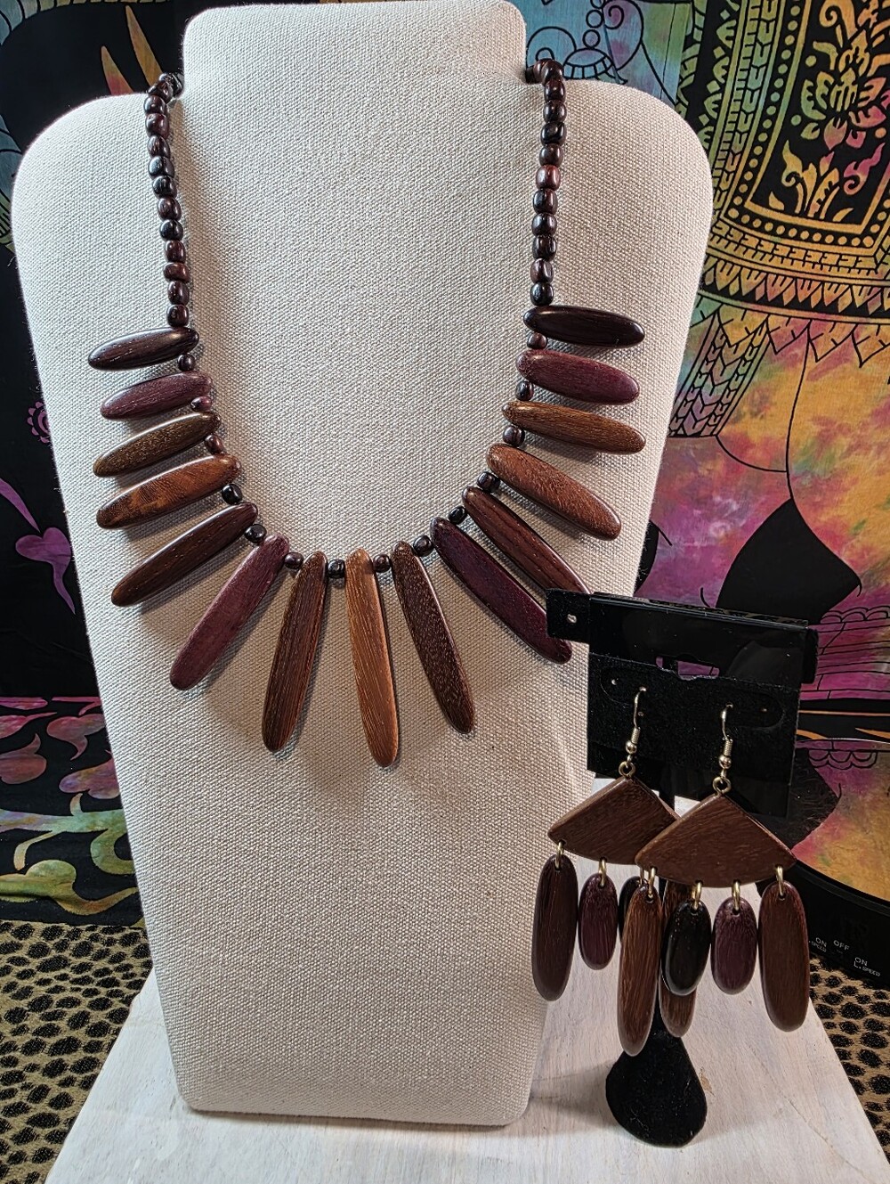 Exotic Wood Necklace & Earring Parue